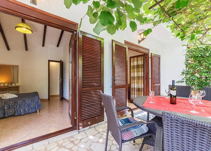 Mugeba Club Apartman *